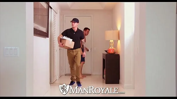 Big HD - ManRoyale New fuck toy is tested by the delivery guy best Clips