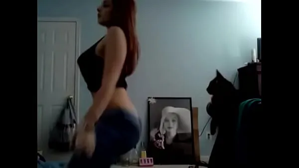 빅 Millie Acera Twerking my ass while playing with my pussy 최고의 클립