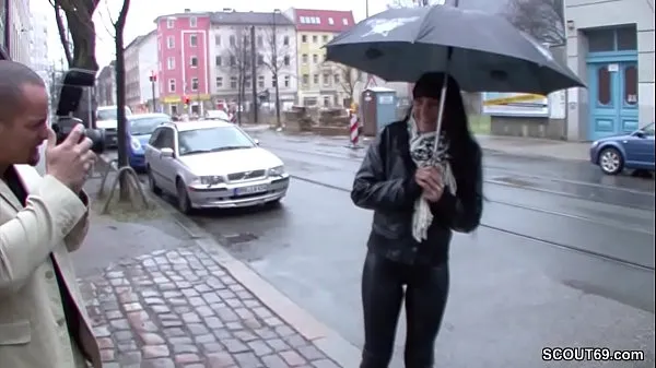 Große Teeny is approached on the street and fucked for moneybeste Clips