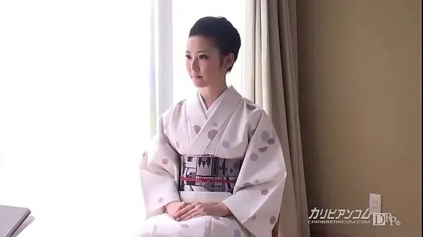 Nagy The hospitality of the young proprietress-You came to Japan for Nani-Yui Watanabe legjobb klipek