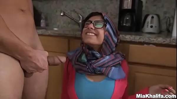 Big MIA KHALIFA - Arab Pornstar Toys Her Pussy On Webcam For Her Fans best Clips