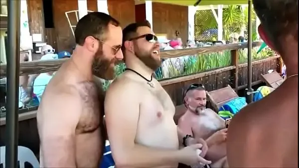 Grote bears fuck in public beste clips