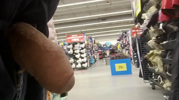 Dick dans le magasin