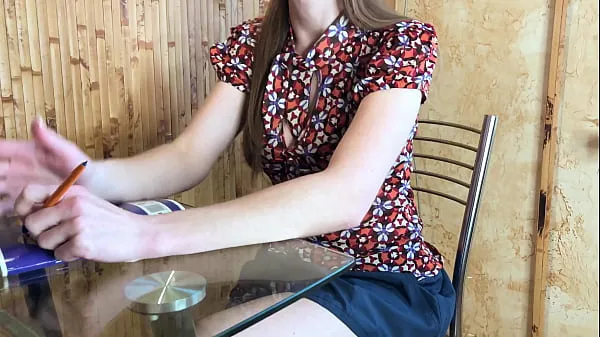 Enseignant baisé par tromperie et foutre à l'intérieur d'elle - Vidéo amateur russe avec conversation