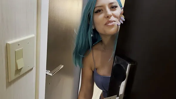 Isot Casting Curvy: Blue Hair Thick Porn Star BEGS to Fuck Delivery Guy parhaat leikkeet