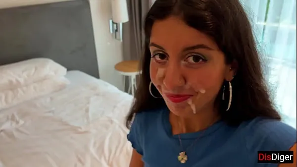 Büyük Step sister lost the game and had to go outside with cum on her face - Cumwalk en iyi Klipler